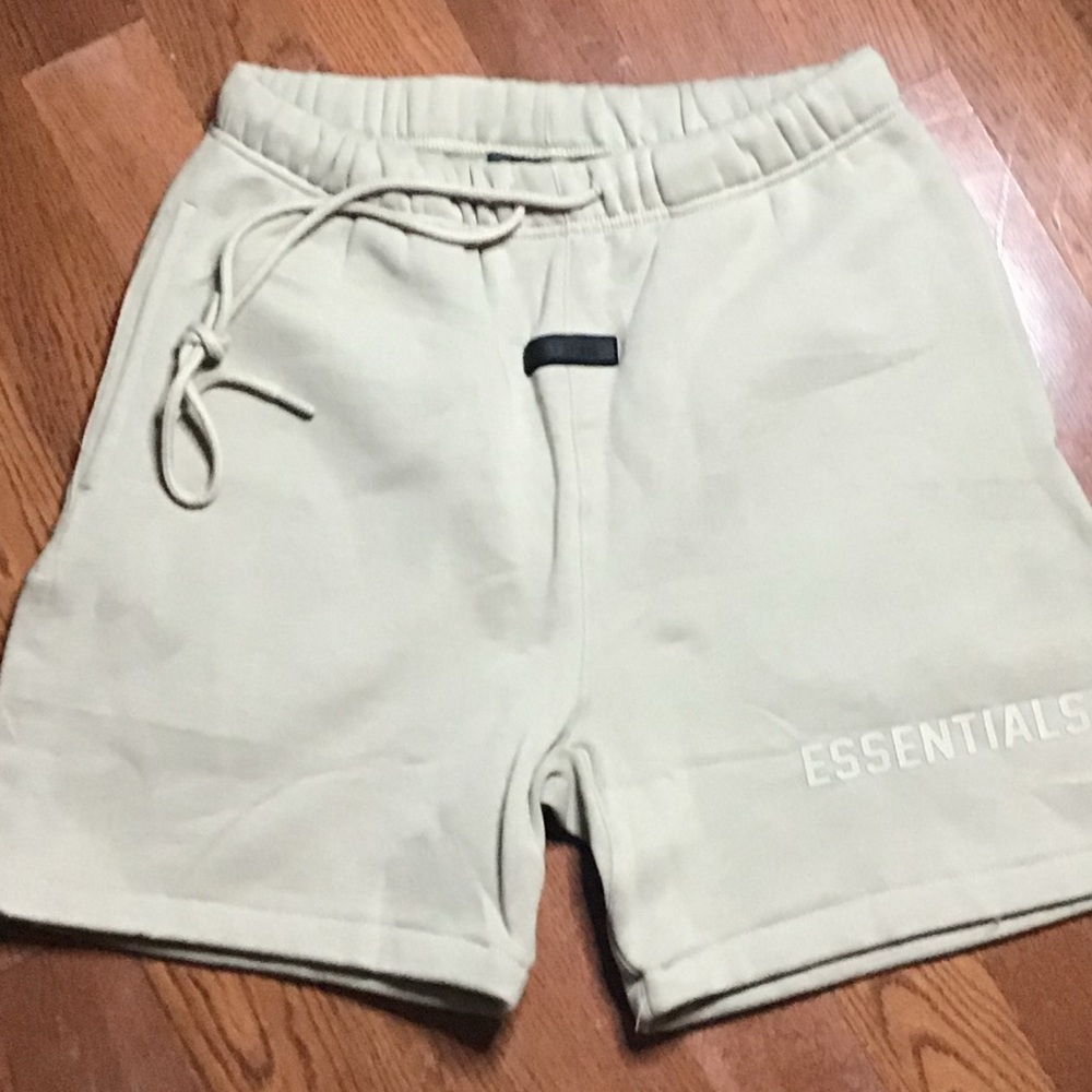 ESSENTIALS Sweatshorts ~Unisex
